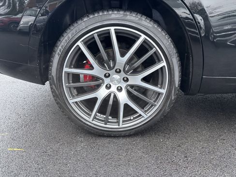 Used 2017 Maserati Levante S image 10