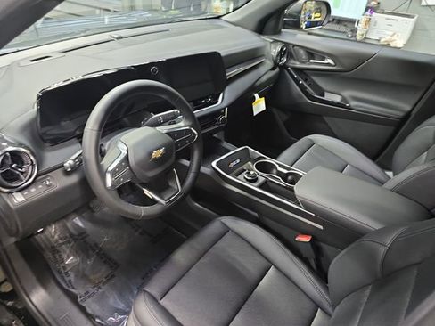 New 2026 Chevrolet Equinox LT image 17