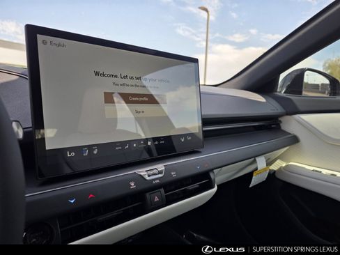 New 2026 Lexus ES 350e FWD image 17