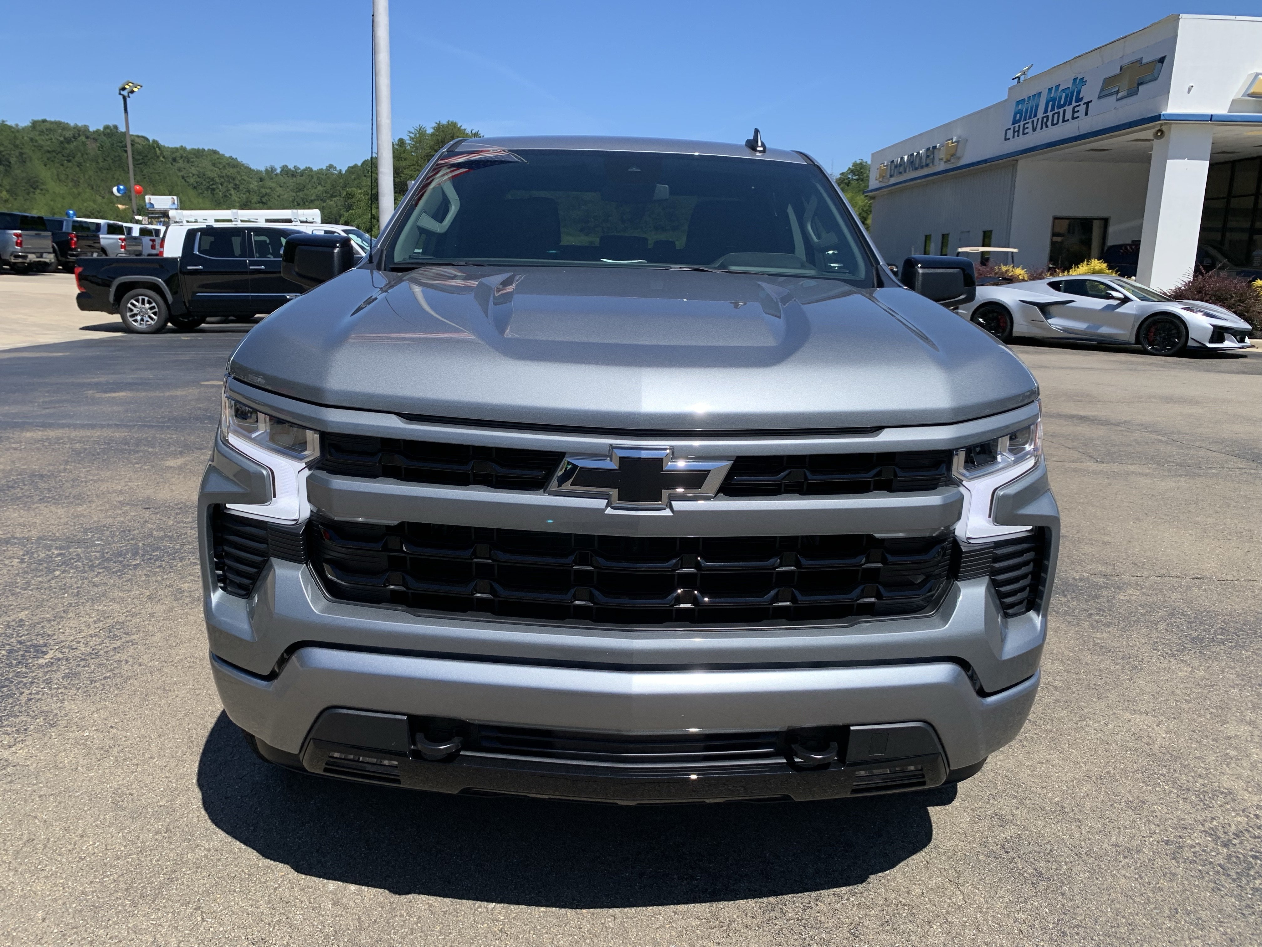 New 2026 Chevrolet Silverado 1500 RST w/ Z71 Off-Road Package AWD/4WD image 3