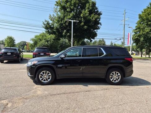 Used 2020 Chevrolet Traverse LT AWD/4WD image 6