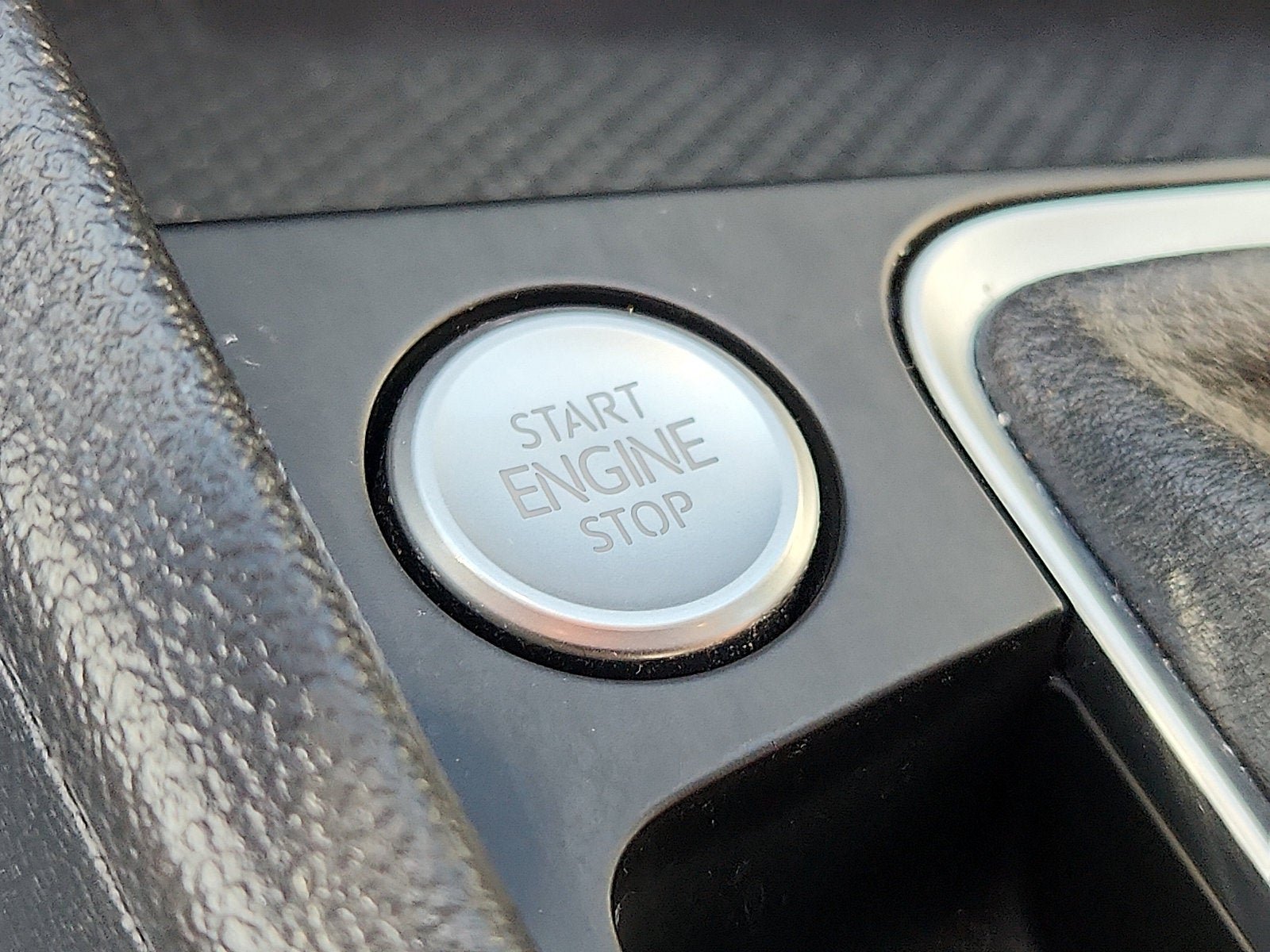 Certified 2023 Volkswagen Jetta SEL FWD image 23