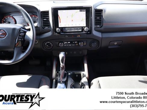 Used 2024 Nissan Frontier PRO-4X w/ Technology Package image 9
