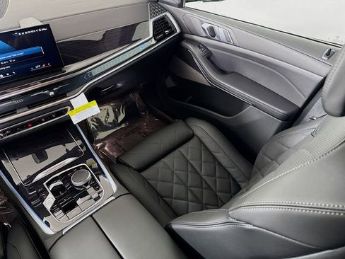New 2026 BMW X5 xDrive50e w/ M Sport Package image 25