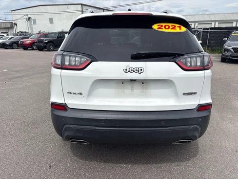 Used 2021 Jeep Cherokee Latitude Lux w/ Comfort/Convenience Group AWD/4WD image 4