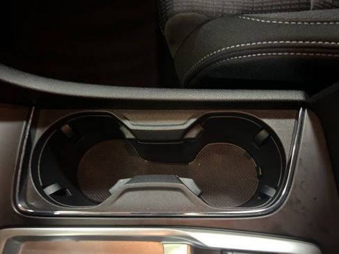 Used 2024 Subaru Ascent Premium w/ Convenience Package image 25