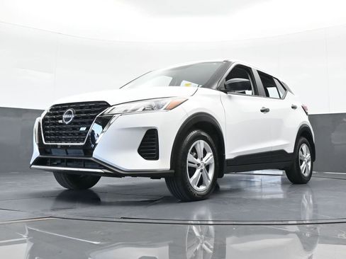 Used 2025 Nissan Kicks Play S image 49