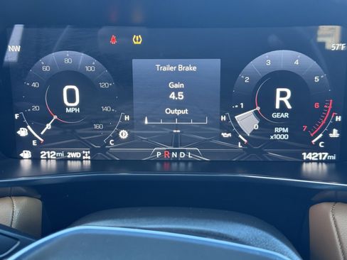 Used 2024 GMC Canyon AT4 image 28