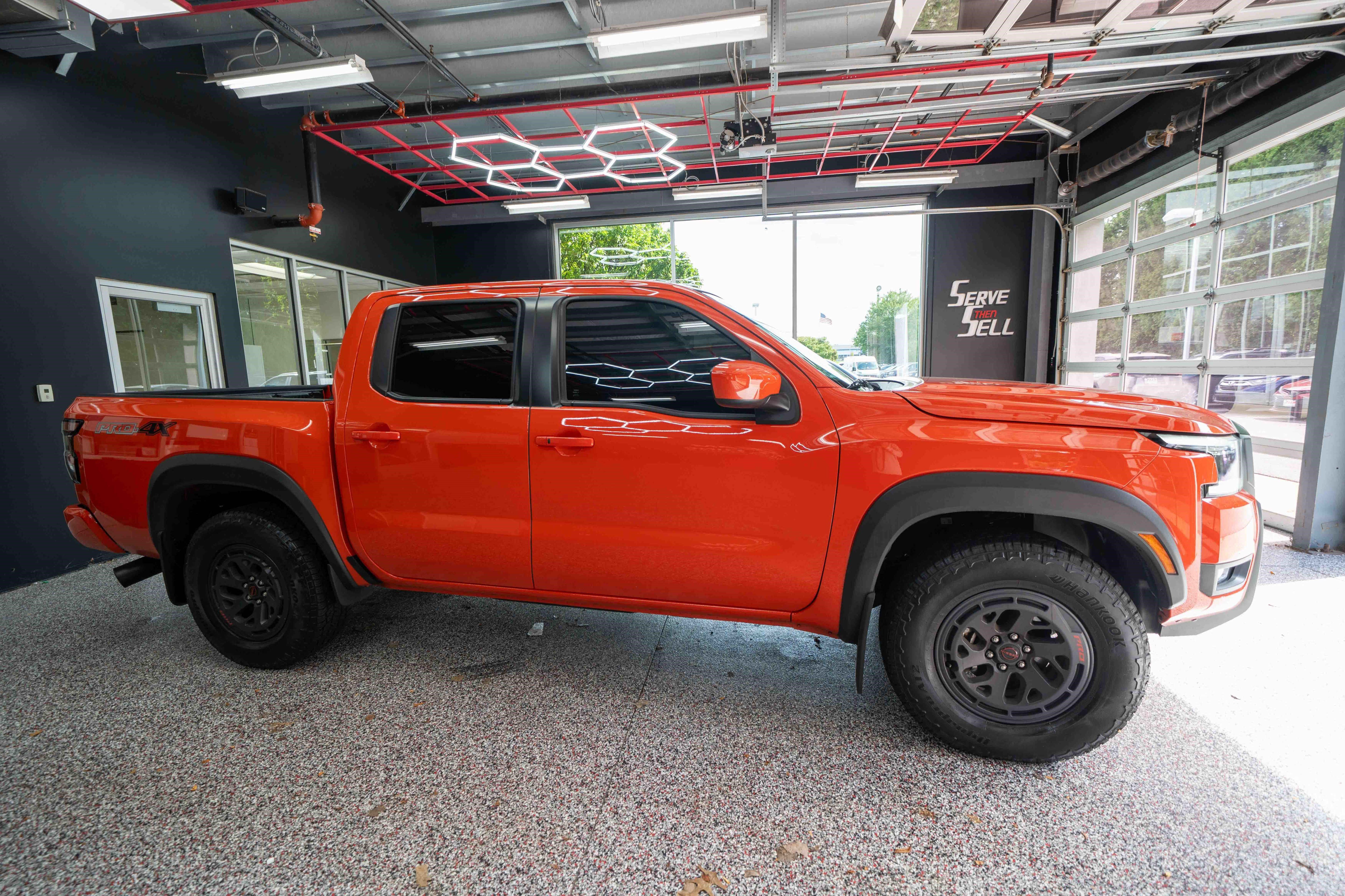 Used 2025 Nissan Frontier PRO-4X w/ Interior Protection Package AWD/4WD image 5