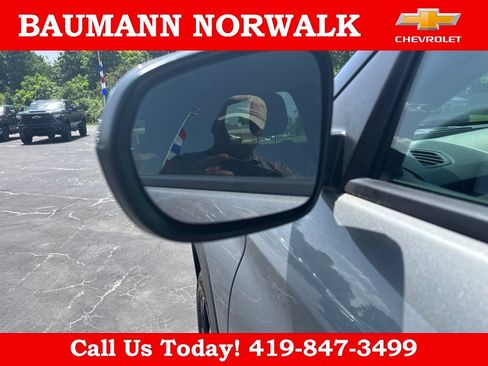 Used 2023 Chevrolet TrailBlazer LT FWD image 14