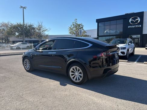 Used 2020 Tesla Model X Long Range image 9