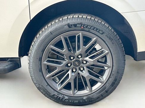 New 2026 Ford Expedition Max Platinum w/ Stealth Appearance Package image 20