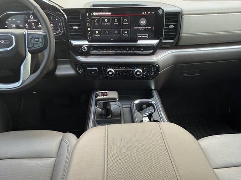 Used 2025 GMC Sierra 1500 SLT AWD/4WD image 3