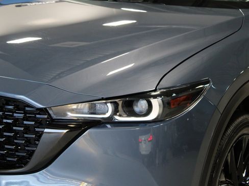 Used 2025 MAZDA CX-5 Carbon Edition image 2