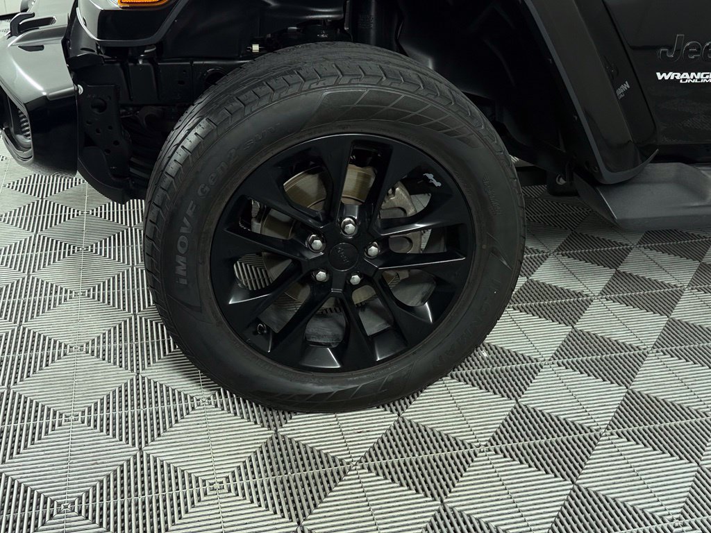 Used 2021 Jeep Wrangler Unlimited Sahara AWD/4WD image 11