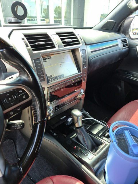Used 2021 Lexus GX 460 Premium AWD/4WD image 14