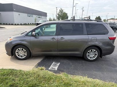 Used 2017 Toyota Sienna XLE