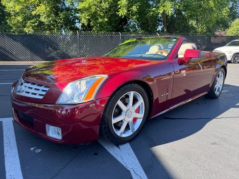 Used 2006 Cadillac XLR RWD image 1