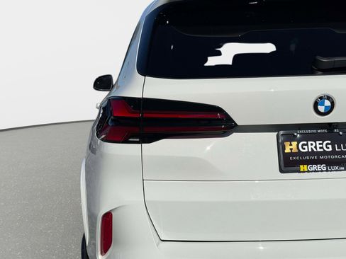 Used 2025 BMW X5 M Competition w/ Executive Package image 23