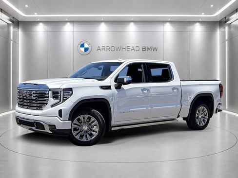 Used 2023 GMC Sierra 1500 Denali w/ Technology Package AWD/4WD image 1