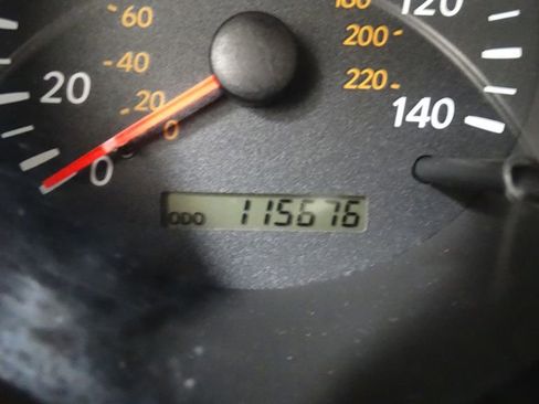 Used 2005 Toyota Highlander image 16