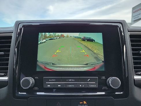 Certified 2022 Nissan Frontier SV w/ Technology Package image 23