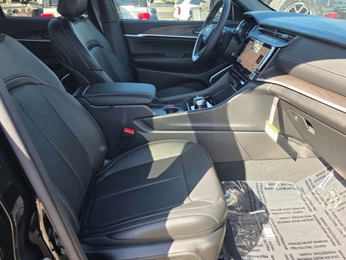 New 2026 Jeep Grand Cherokee Limited AWD/4WD image 12
