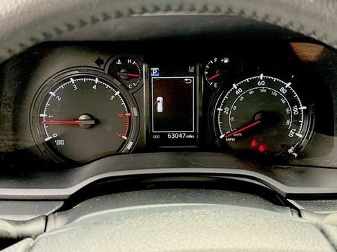 Used 2024 Toyota 4Runner SR5 RWD image 23