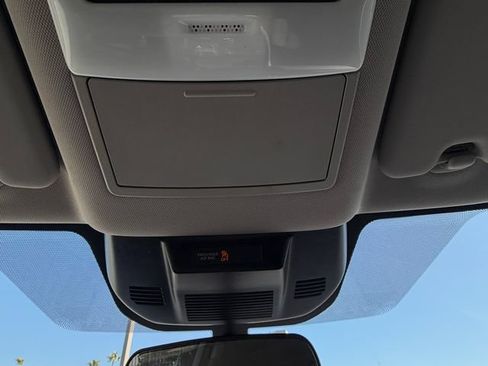 Used 2024 Nissan Rogue S FWD image 12