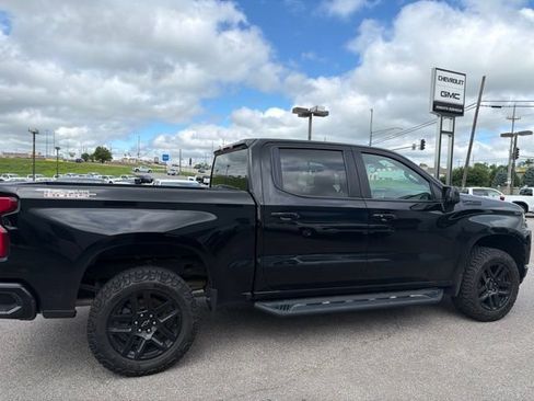 Used 2021 Chevrolet Silverado 1500 LT Trail Boss w/ LPO, Dark Essentials Package AWD/4WD image 13