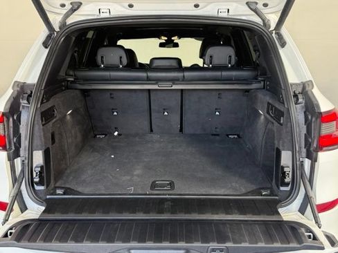 Used 2023 BMW X5 sDrive40i w/ M Sport Package RWD image 12
