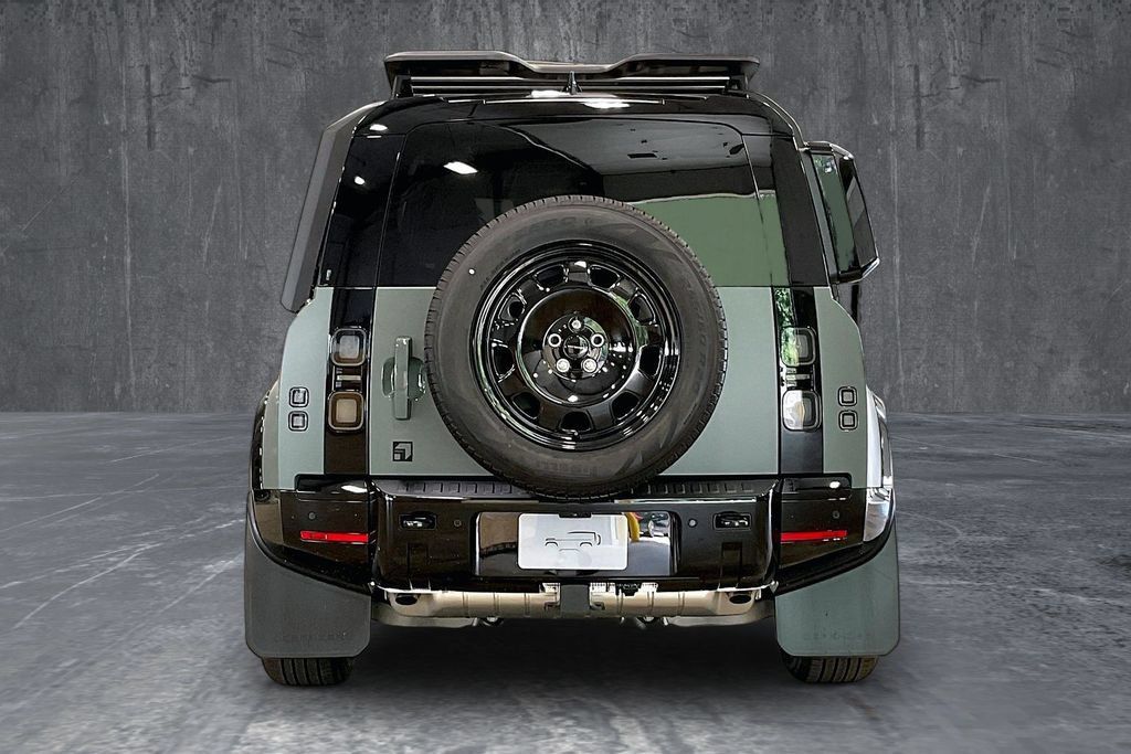 New 2026 Land Rover Defender 110 Trophy Edition AWD/4WD image 5