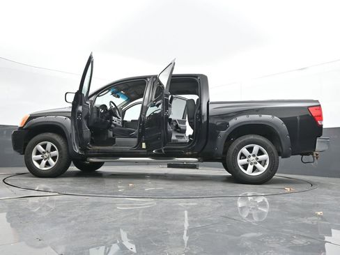 Used 2011 Nissan Titan SV image 51