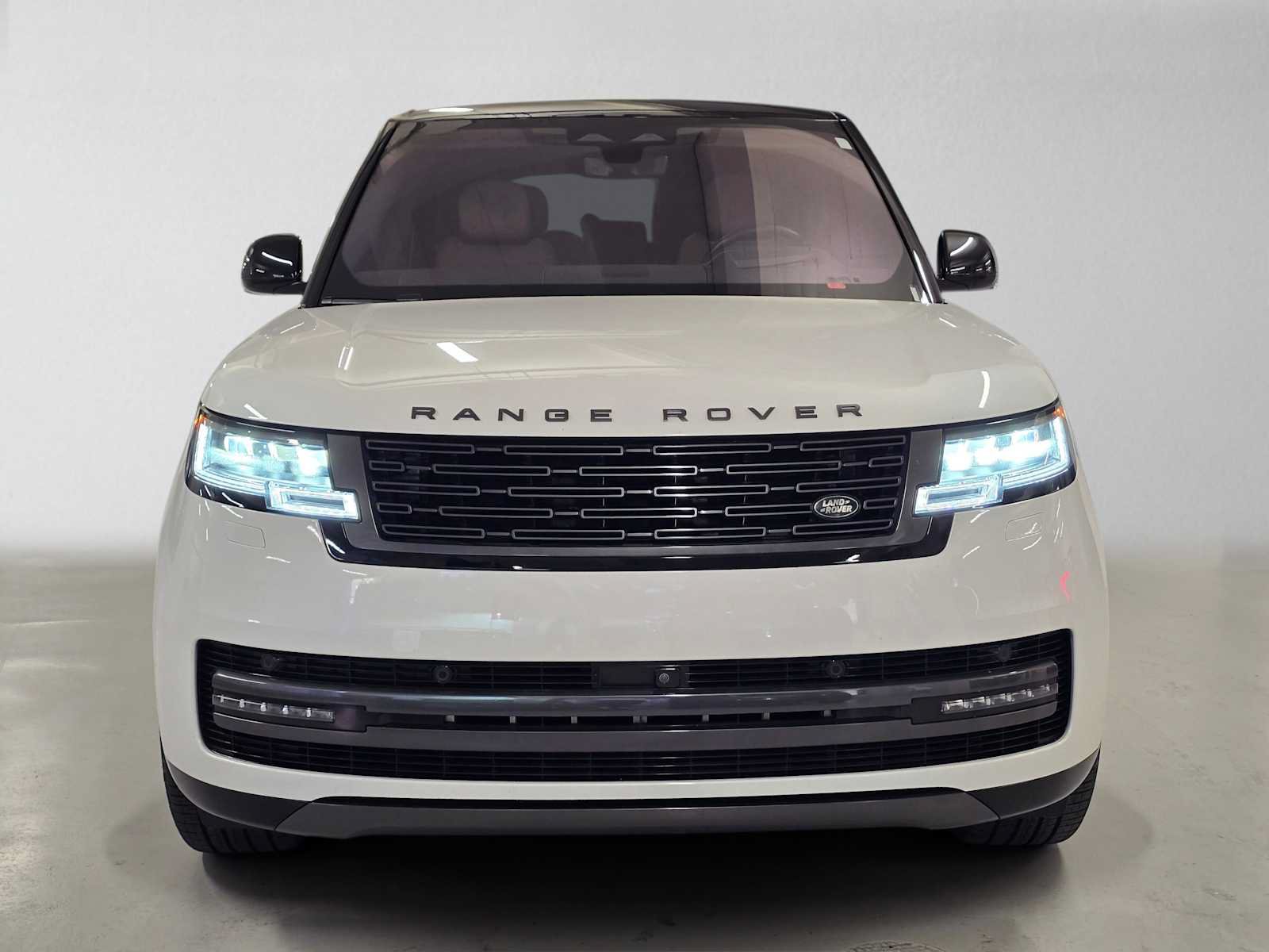 Used 2023 Land Rover Range Rover Autobiography AWD/4WD image 8