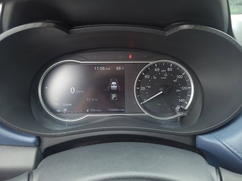 Certified 2025 Nissan Versa SV w/ Trunk Package FWD image 25