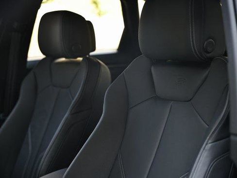 Certified 2025 Audi Q3 2.0T Premium w/ Convenience Package image 21