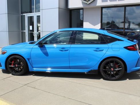 Used 2025 Honda Civic Type R image 2