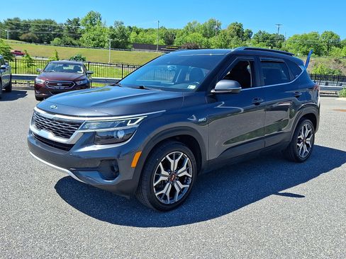 Used 2021 Kia Seltos S AWD/4WD image 4