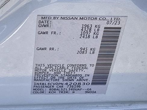 Used 2023 Nissan Altima 2.5 SR w/ SR Premium Package FWD image 27