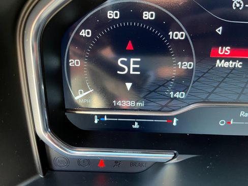 Used 2025 GMC Sierra 2500 AT4X image 16