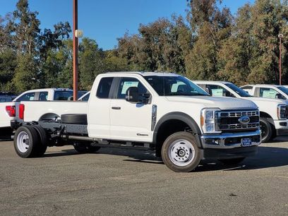 New 2025 Ford F550 4x4 SuperCab Super Duty