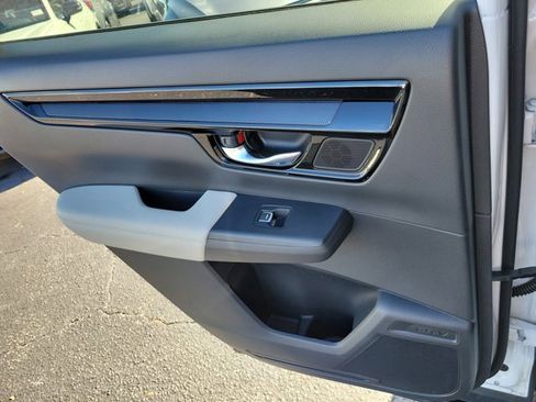 Used 2024 Honda CR-V EX-L image 17