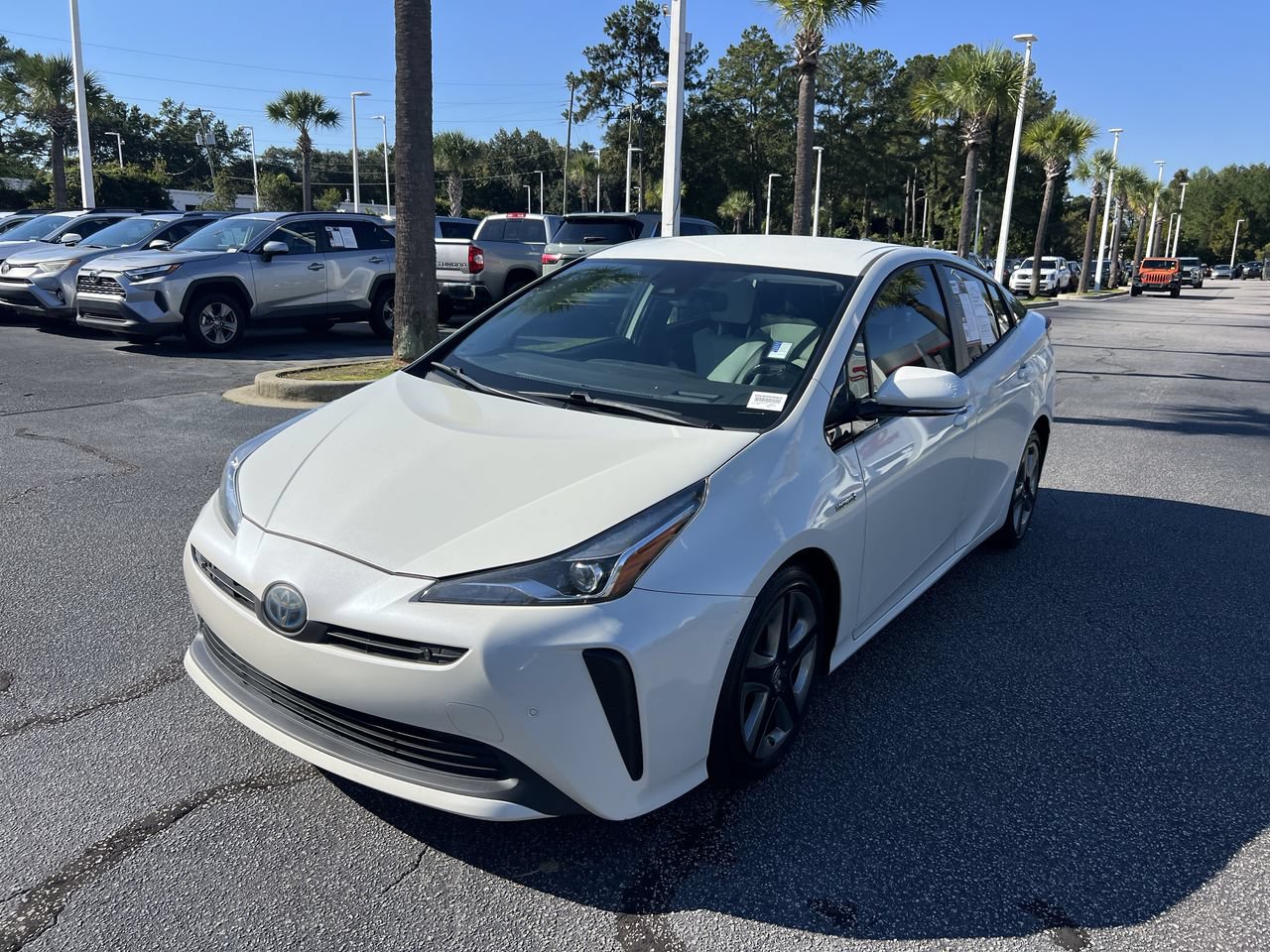 Used 2020 Toyota Prius Limited FWD image 5