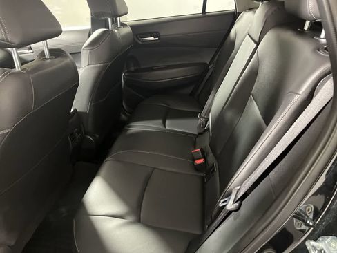 Used 2025 Toyota Corolla Cross XLE image 27