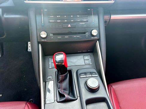 Used 2018 Lexus IS 300 F Sport w/ F Sport Package image 17