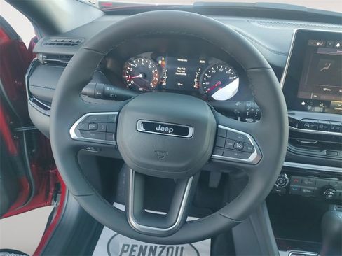 New 2026 Jeep Compass Latitude image 12