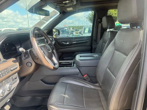 Used 2022 GMC Yukon Denali w/ Max Trailering Package AWD/4WD image 9