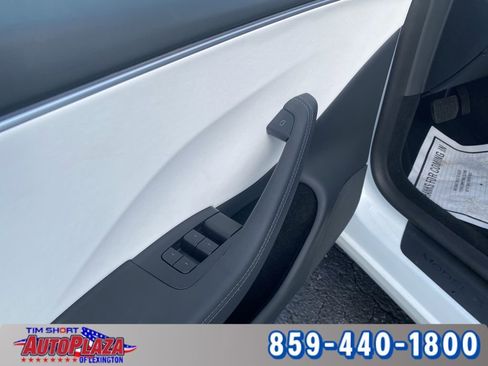 Used 2025 Tesla Model 3 Long Range image 22