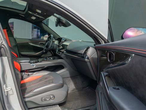 Used 2025 Aston Martin DBX 707 AWD/4WD image 63