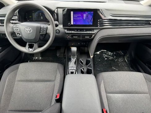 Used 2025 Toyota Camry LE FWD image 12